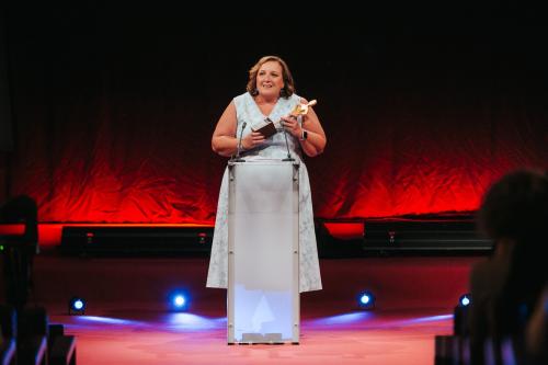 (c)PhilippLipiarski-6768_Alexandra Frania_Gewinnerin_Kategorie_Finance