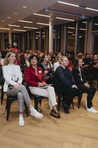 20251030-sheconomy-page-executive-111