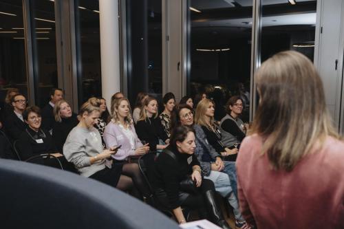 20251030-sheconomy-page-executive-114