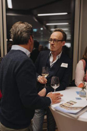 20251030-sheconomy-page-executive-201