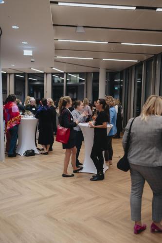 20251030-sheconomy-page-executive-270