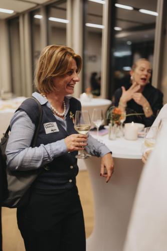 20251030-sheconomy-page-executive-274