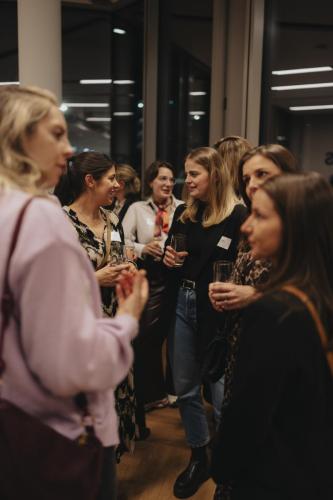 20251030-sheconomy-page-executive-284