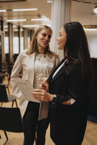 20251030-sheconomy-page-executive-33